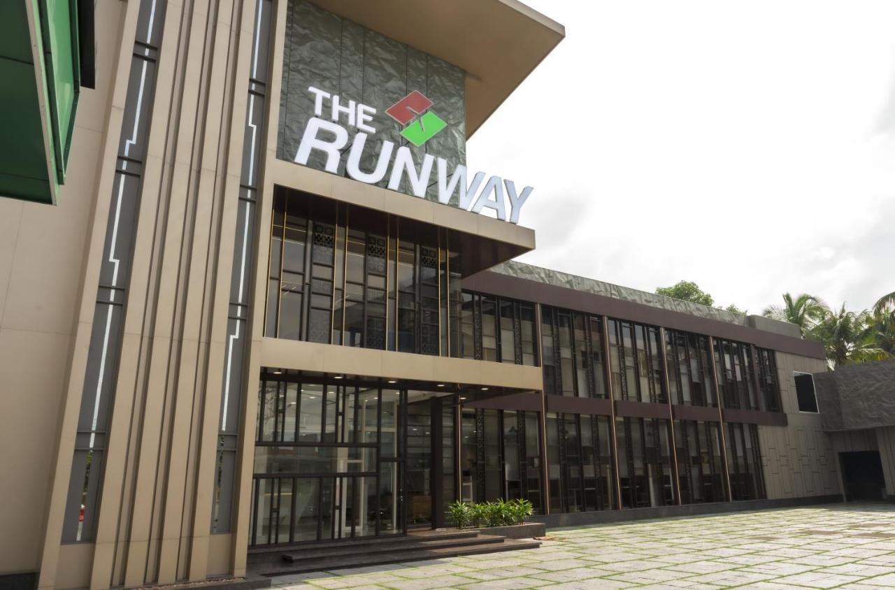 The Runway Hotel Kochi Luaran gambar
